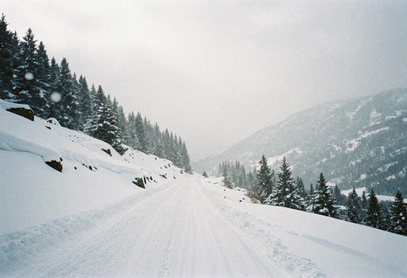 Winter Weather Advisories and Avalanche Warnings Hit Colorado US as Snow and Wind Create Treacherous Travel Conditions For Skiers Hikers and Travelers in The Mountains: Your Complete Travel Guide