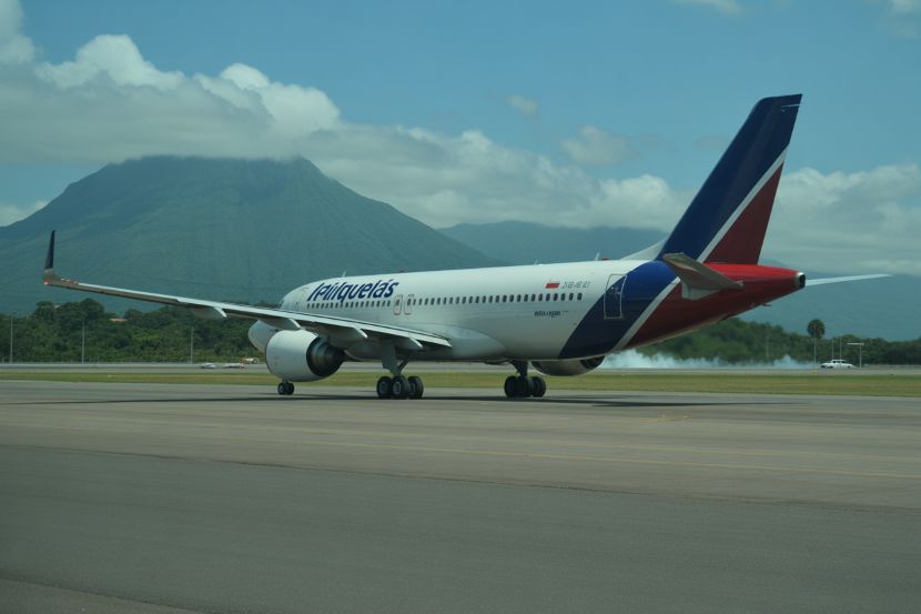 Airlines-extends-temporary-suspension-of_rwof8trjrogbtu6t8lif9a_4gzftwlprcedqzfukuas6g - travel and tour world Copa airlines extends flight suspension to caracas until january 15, 2026 due to ongoing safety issues at maiquetía airport, affecting international travelers.