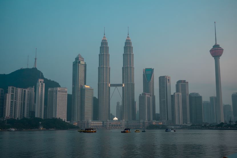 Malaysia joins regional efforts to strengthen cross-border tourism rules as MOTAC faces renewed calls to regain authority over tour vehicle regulation.
