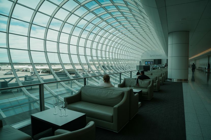 New Chase Sapphire Lounge at Las Vegas Airport Now Open with Luxurious Amenities