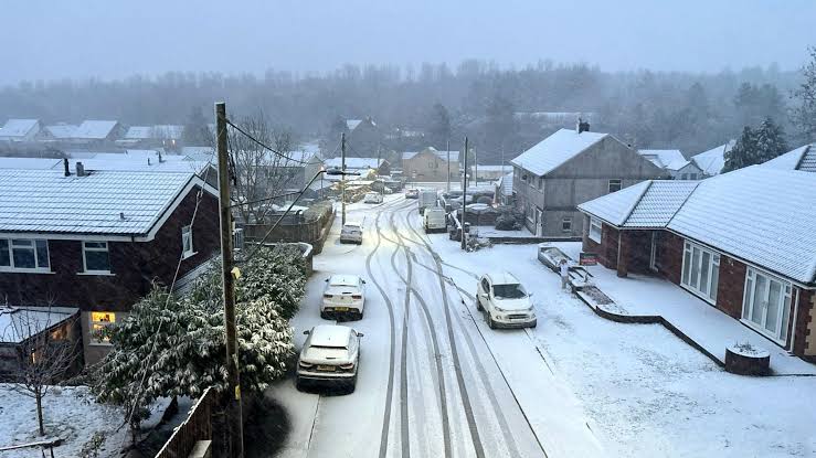 How the UK Was Slammed by Storm Goretti: Heaviest Snowfall, Flights Grounded, Roads Blocked, and Power Outages Wreak Havoc! - Travel And Tour World