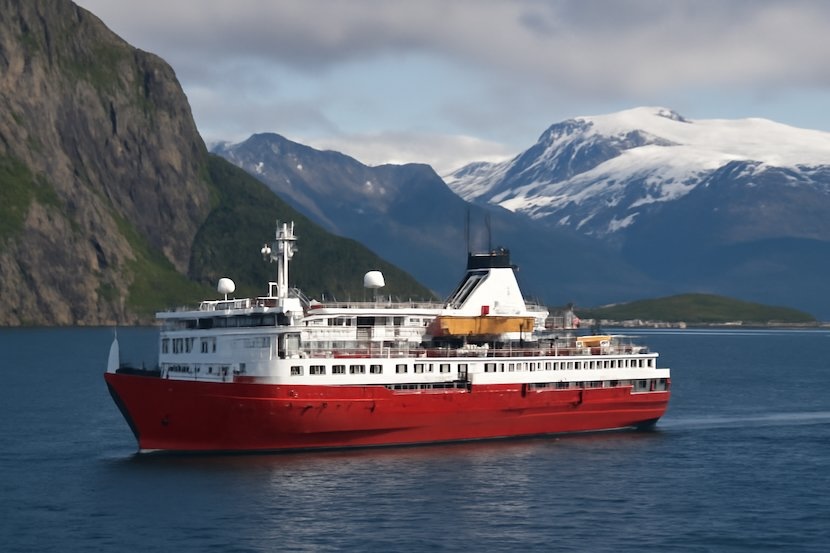 From Luxury to Ice Challenges: How Antarctic Cruise Safety Can Make or Break Your Antarctic Adventure