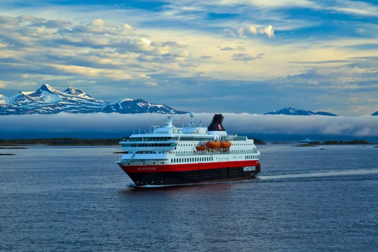 Bergen-kirkenes Coast In Norway Sees Hurtigruten Record January Bookings Igniting Norwegian Tourism Surge: All You Need To Know