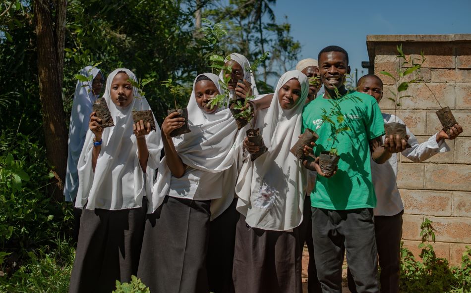 Tui Care Foundation Takes Bold Action In Zanzibar: New Forest Project Aims To Save Endangered Species And Boost Eco-tourism!