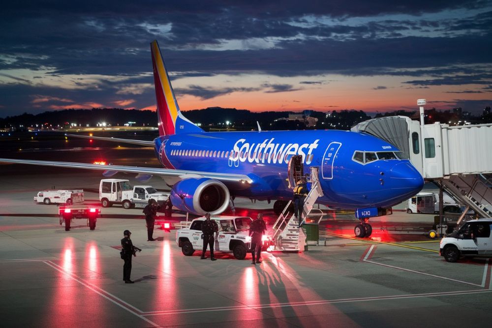 Mid-air Drama Over The U.s. Nashville-to-fort Lauderdale Southwest Flight Forced To Land In Atlanta After Suspicious Security Situation!