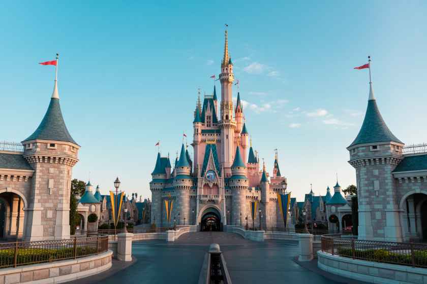 Book Early For 2026: Walt Disney World Reintroduces Free Dining Plan For Select Vacation Packages