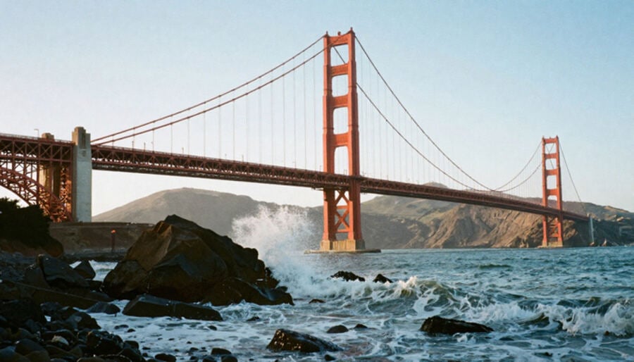 California’s Iconic Beach Cities Showcase Historic Piers Drawing Global Visitors, Santa Cruz Wharf, Huntington Beach Pier, Stearns Wharf, Oceanside Pier, And Seal Beach Pier Highlight Marine Wildlife, Surfing Hotspots, And Coastal Culture