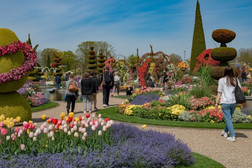 Best alternative garden festivals to visit in 2026 beyond the chelsea flower show for travelers seeking bloom-filled escapes across the uk and europe
