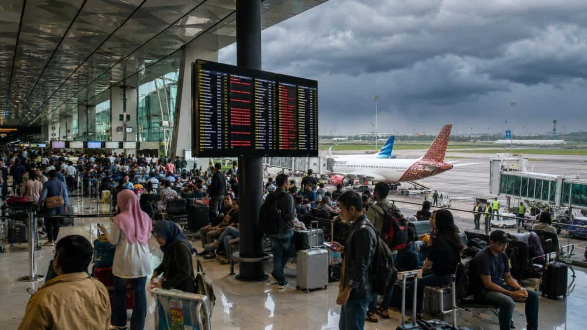 Travel chaos leaves passengers stranded at jakarta-soekarno-hatta international airport