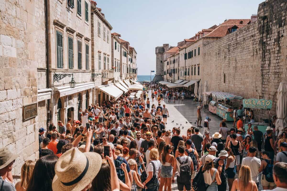 Croatia-overtourism-travelers-