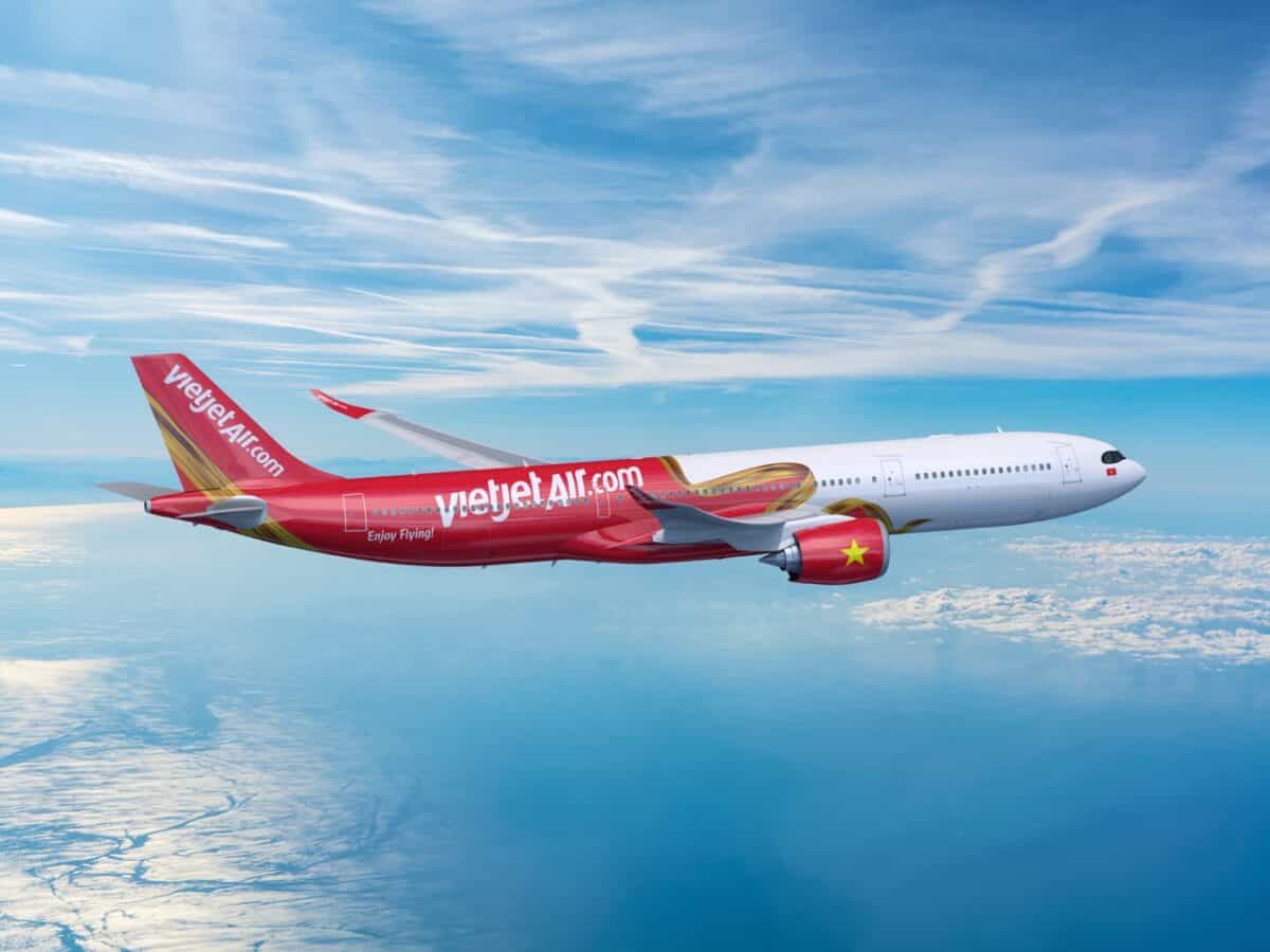 Thai vietjet air - travel and tour world Thai vietjet air boeing 737 aircraft at fukuoka airport preparing for direct bangkok flights
