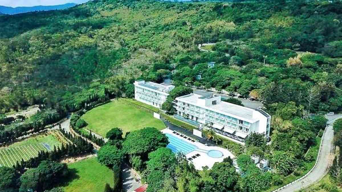 Gloria manor
