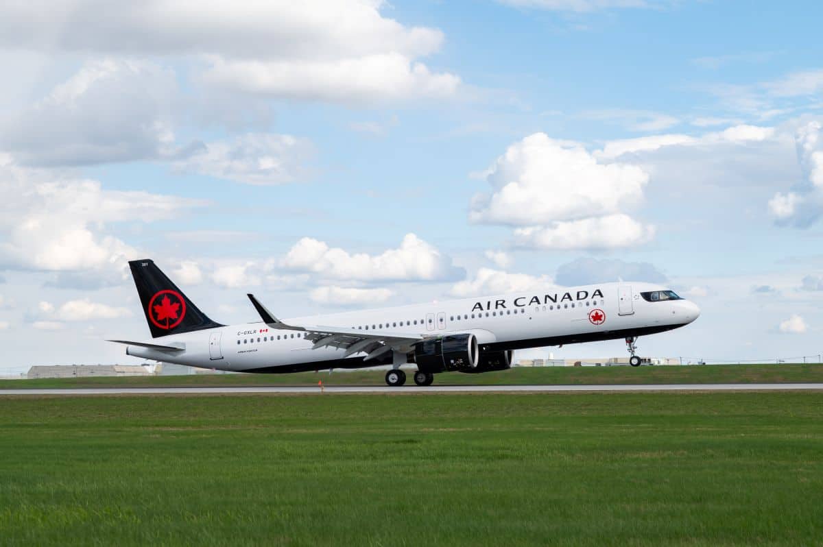 Air canada airbus a321xlr aircraft on montr&eacute;al lyon route