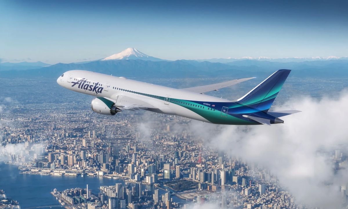 Alaska airlines boeing 737-10 aircraft prepared for 2027 passenger service