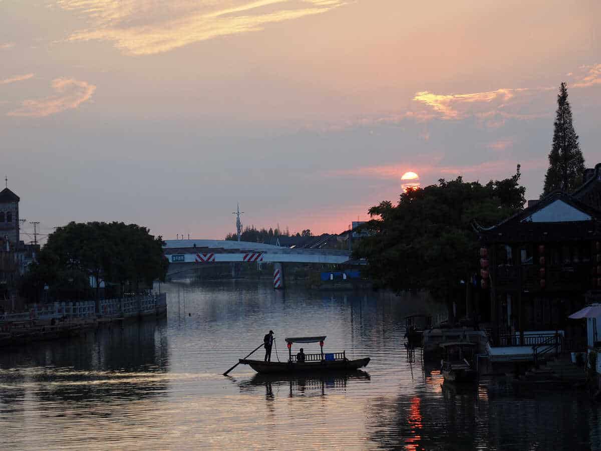 China and fiji strengthen cooperation on climate resilience and tourism development.