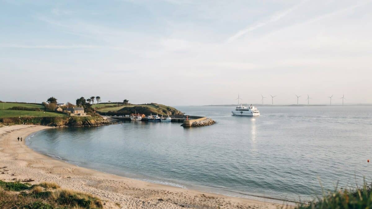 Greece and other nations are now ready to unlock new offshore wind opportunity as coastal tourism needs care