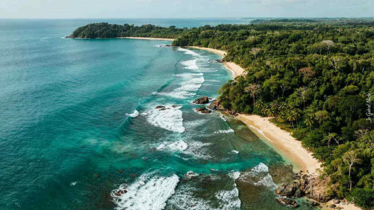 Costa rica tourism growth with tropical destination and global travellers