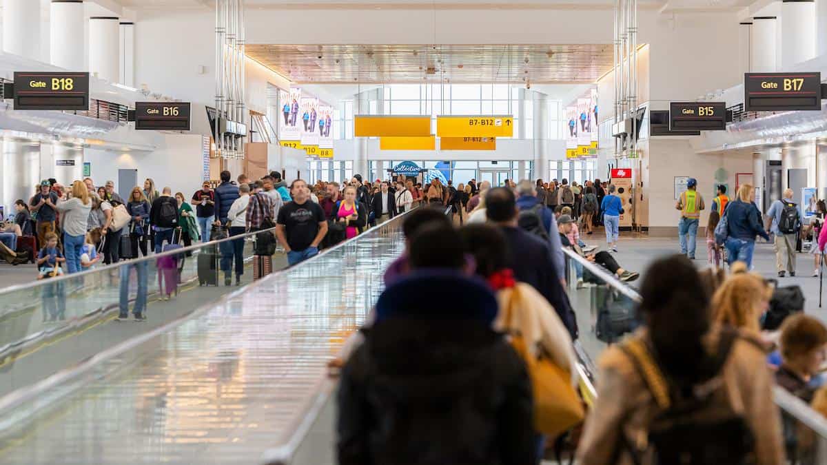 The united states faced flight disruptions, affecting several passengers