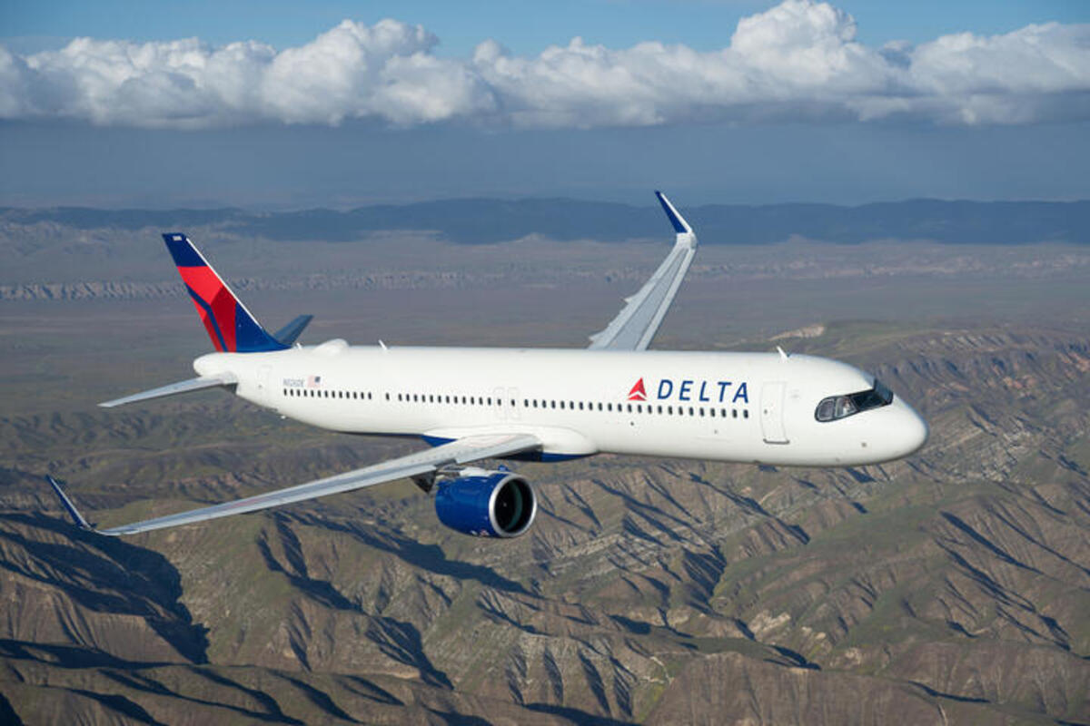 Delta_portugal_emergency_landing