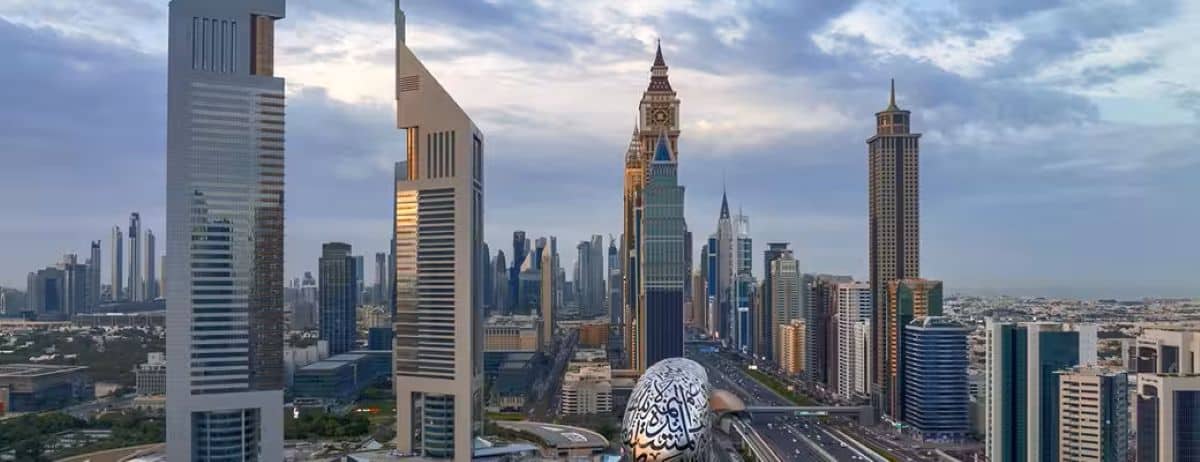 Dubai year-round tourism strategy with shopping, indoor attractions, luxury hotels and business events