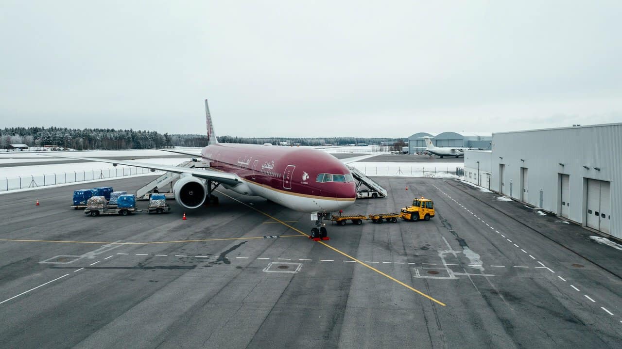 Helsinki airport cargo aircraft operations finland