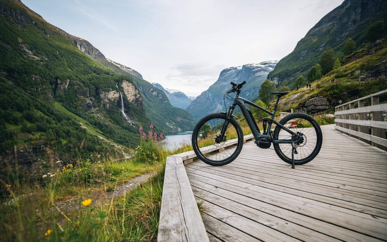 Norway Is Appealing to Adventurers by Accessing Electric Bicycles in Flåm and Many Other Villages