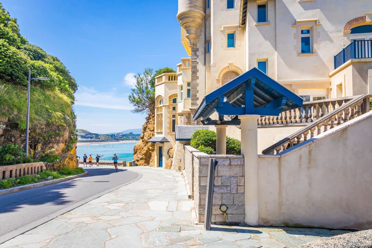 France, italy and spain compared with albania, montenegro and croatia in a european tourism collage