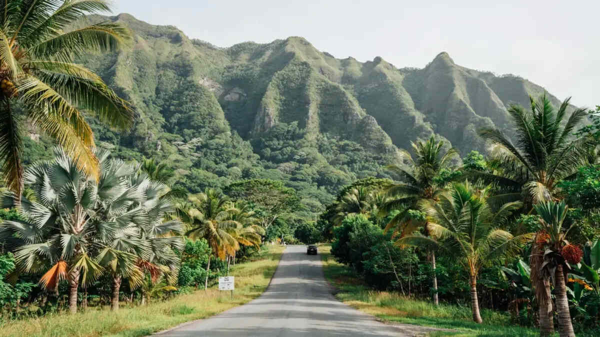 Hoomaluhia botanical garden in hawaii facing rising visitor pressure.