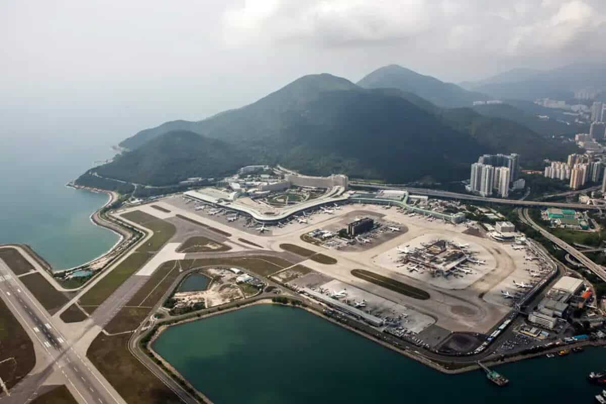 International airport 2 - travel and tour world Hong kong international airport