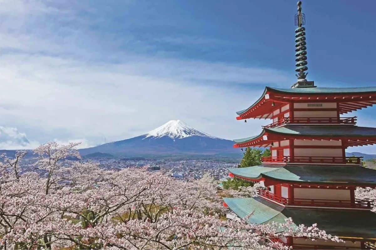 Europe japan and southeast asia shifting from mass tourism towards higher-value travel and sustainable destination management