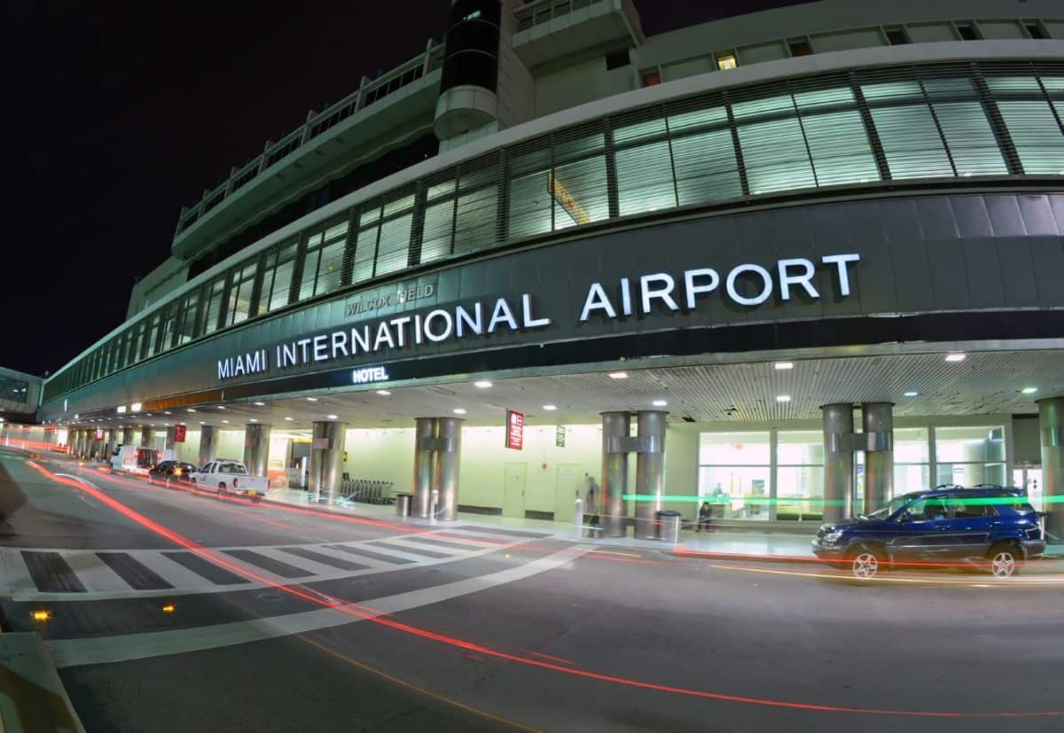 U. S. Private aviation airports expanding vip terminals and hangar infrastructure