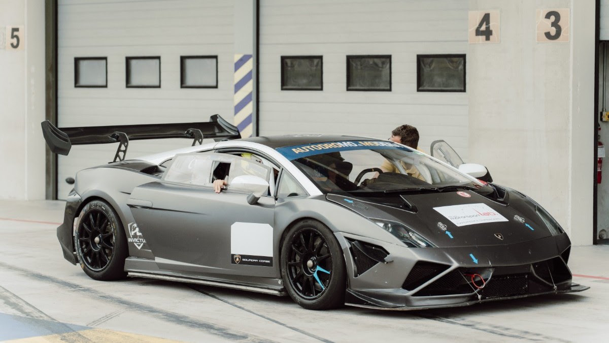 Motorsport adventures - travel and tour world Motorsport adventures