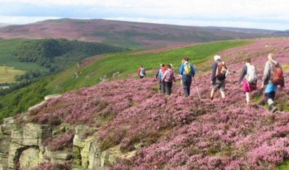 Peak district edale trail becomes a favourite hiking escape in derbyshire