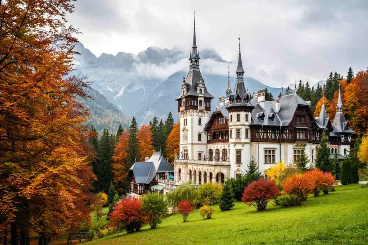 Romania travel - travel and tour world Romania Travel
Seaside Holiday