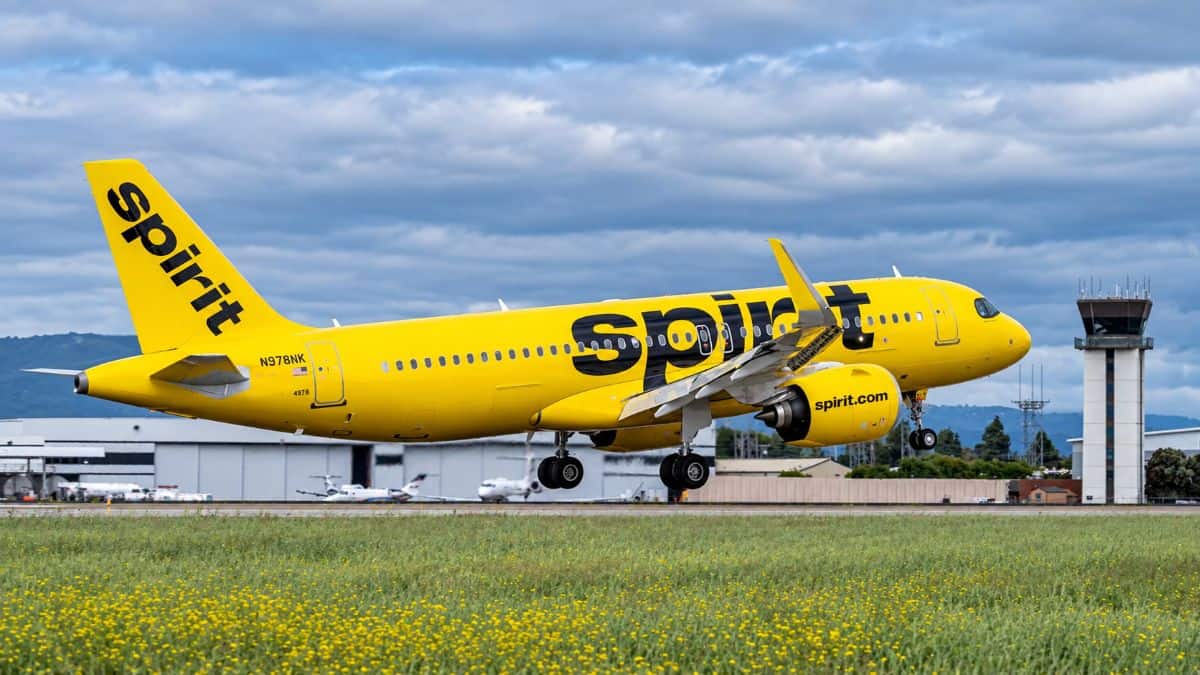Travellers at a us airport following spirit airlines&rsquo; shutdown, highlighting changing airline choices and rising airfare concerns.