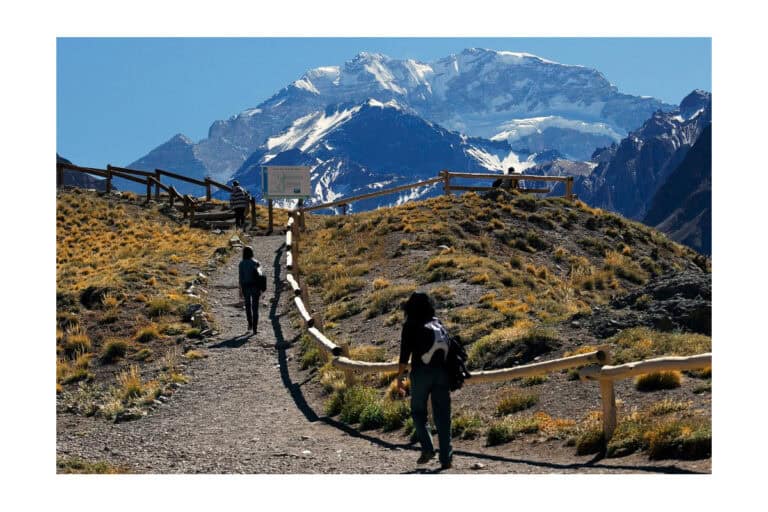 Mendoza Aligns with Bolivia and Ecuador Tourism as Falling Hotel Prices Bring Relief