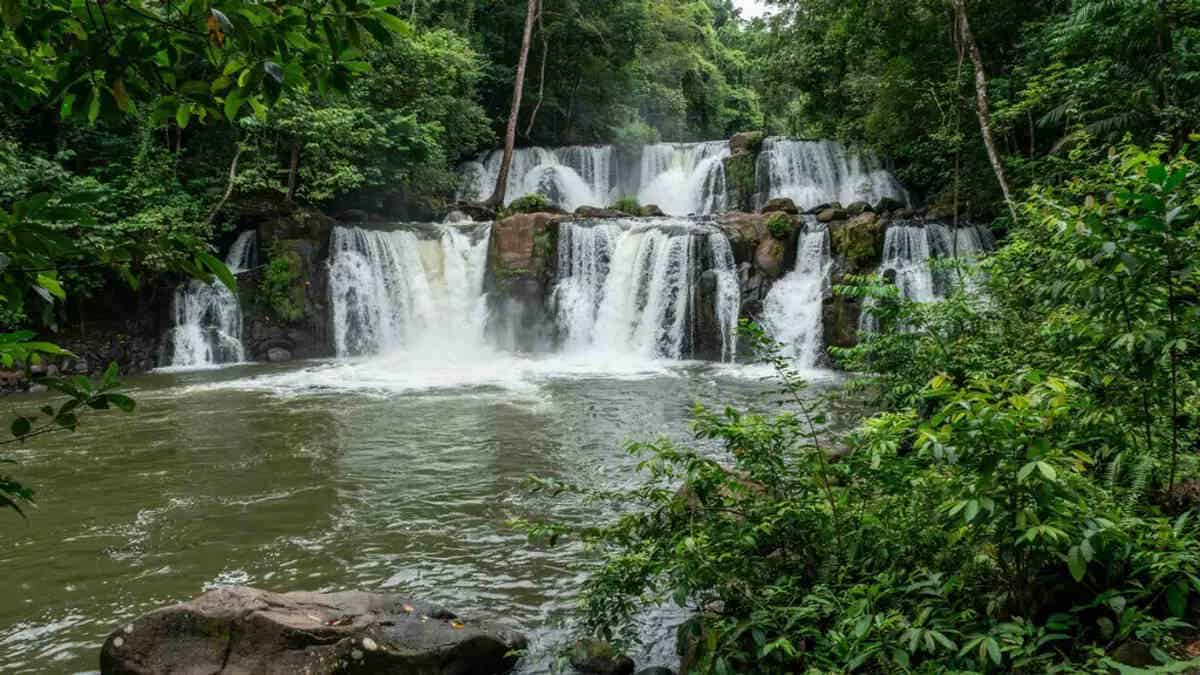 Thailand tourism 7 - travel and tour world Kaeng i khiao nature attraction in ubon ratchathani thailand