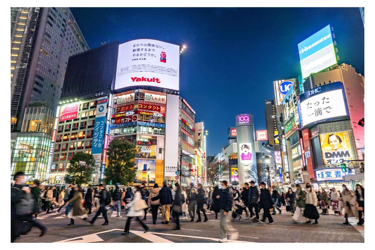 A comprehensive economic analysis of how changing asian demographics and geopolitical shifts are driving a high-yield q4 tourism recharge in tokyo, japan for 2026.