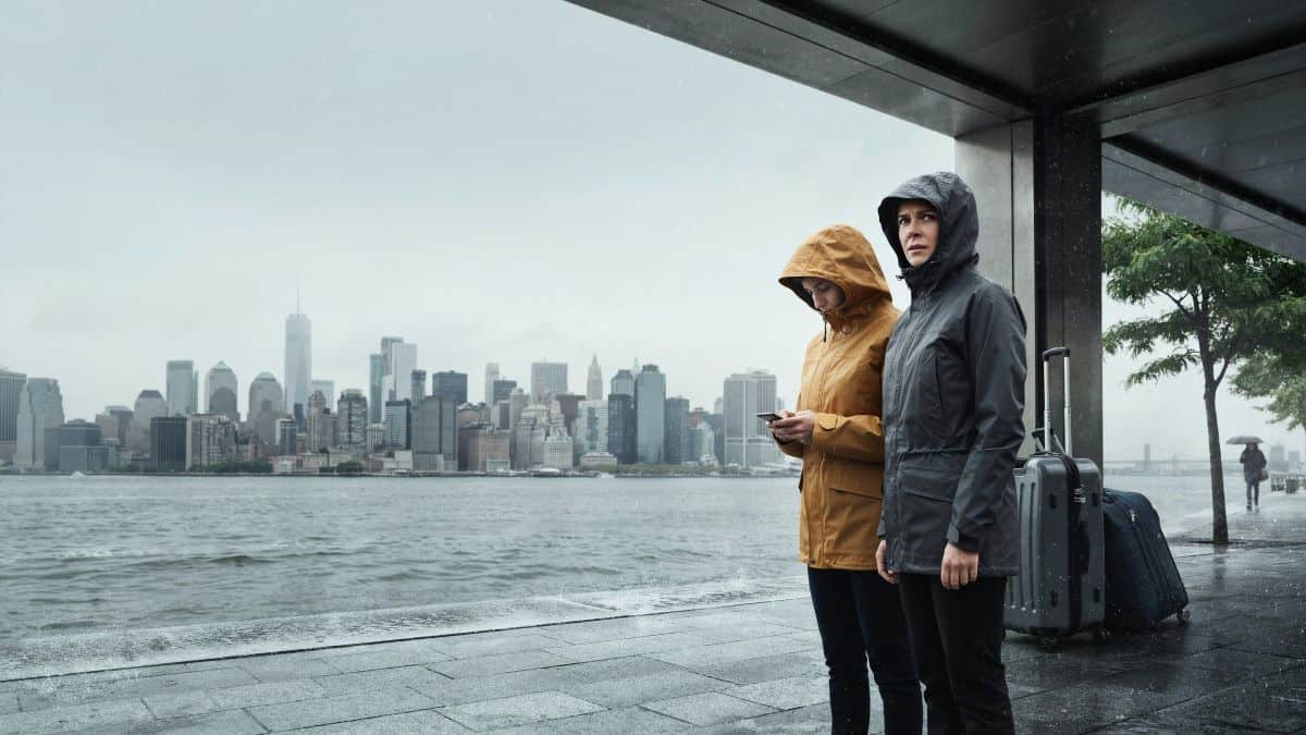 New york and other us states face coastal storm travel disruption as flooding threatens weekend trips
