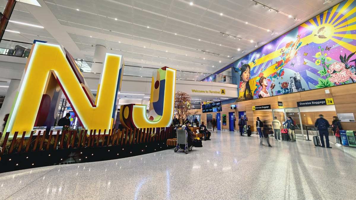 Challenging us airports for connecting flights