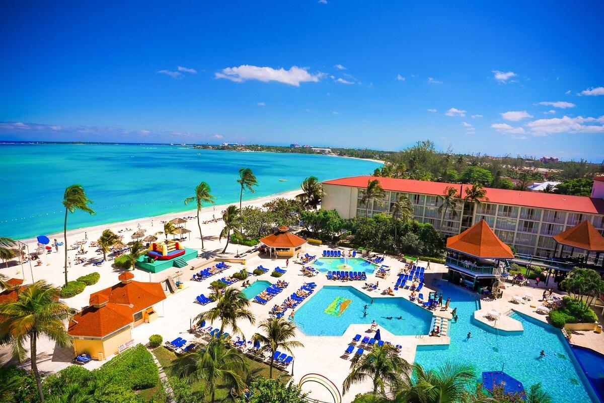 Breezes bahamas