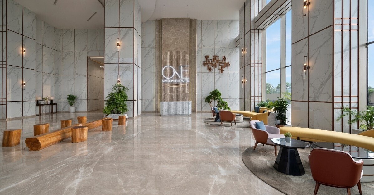 One atmosphere suites corner walk