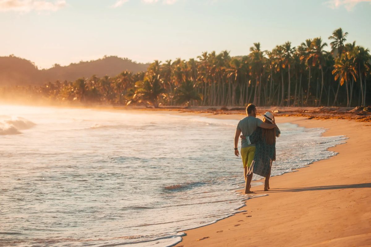 Caribbean_tourism_compressed