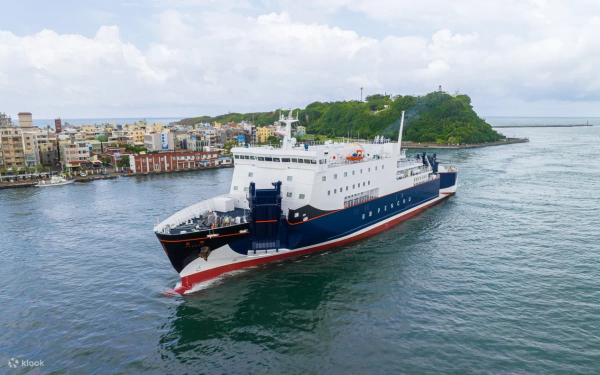 Luxury penghu ferry passenger and cargo ship sailing between anping tainan and magong penghu during taiwan sightseeing cruise launch
