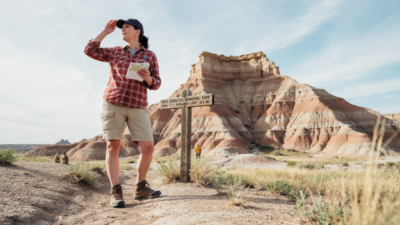 North dakota travel rises as fall road trips reveal colourful valleys, pumpkin patches and prairie adventures.