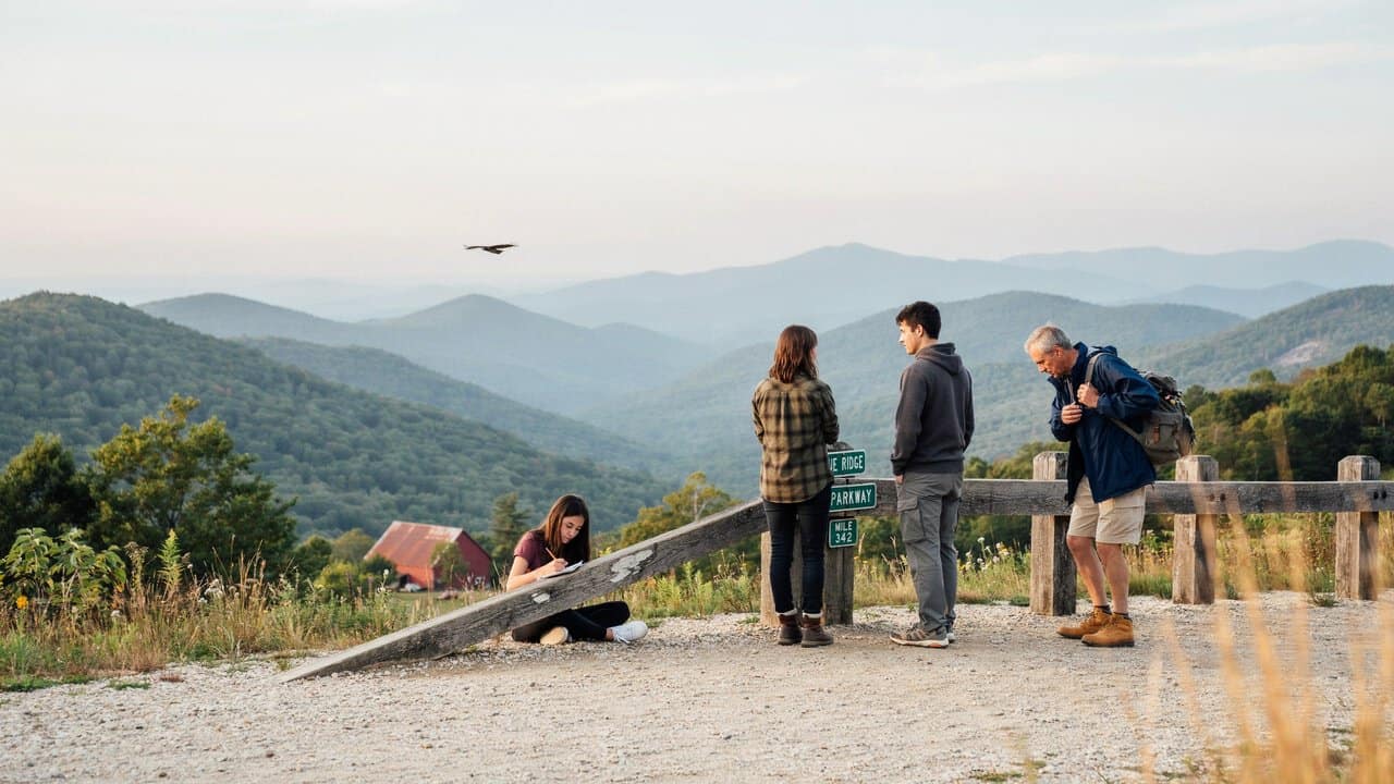 West virginia travel rises as record tourism growth boosts visitors, spending and outdoor adventures.