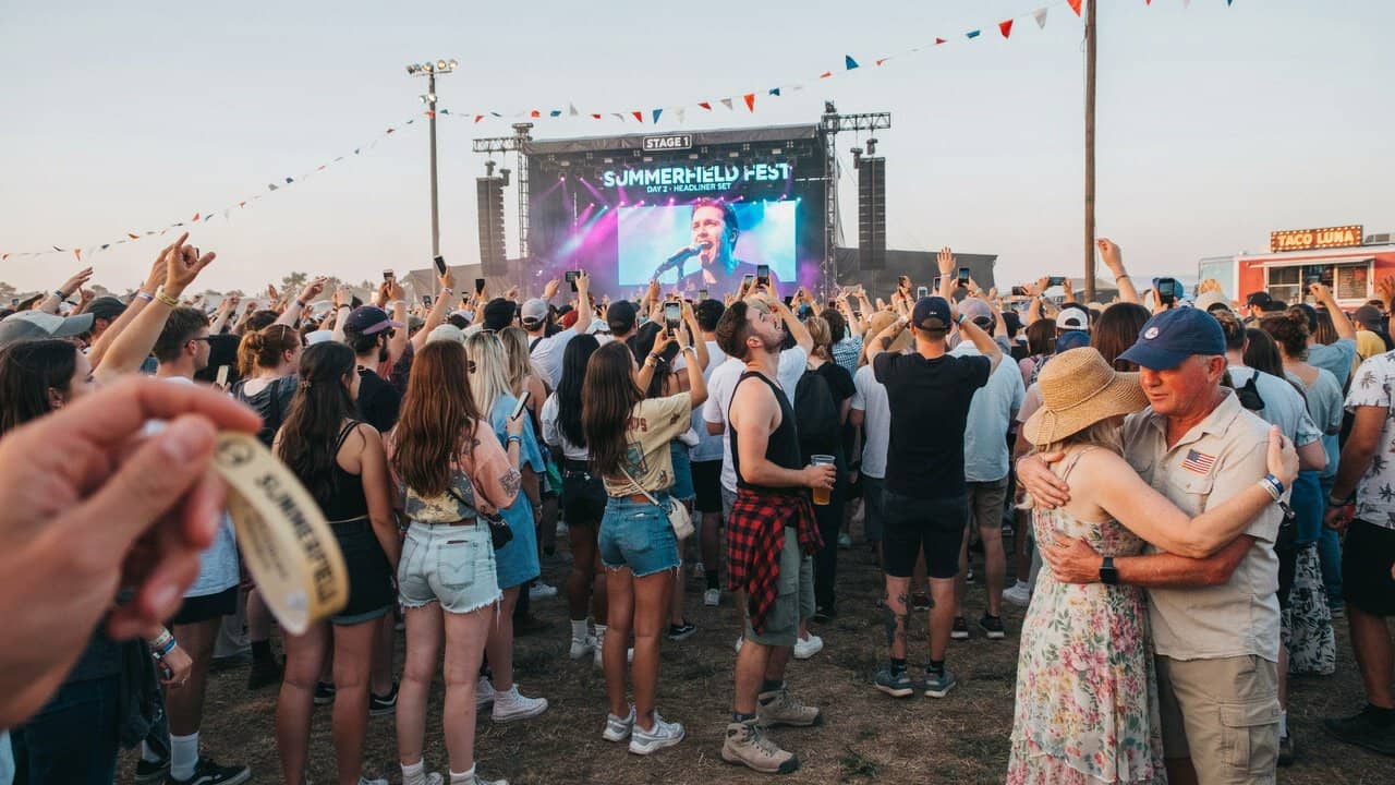 Music festival in america - travel and tour world Usa travel could transform as music tourism act promotes heritage routes, festivals and cultural destinations.