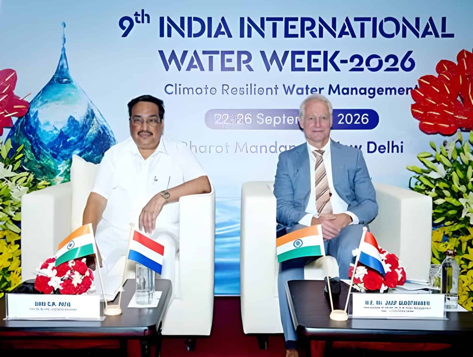 Indian and dutch officials at the new delhi meeting on technical cooperation for gujarat&rsquo;s proposed kalpasar dam.