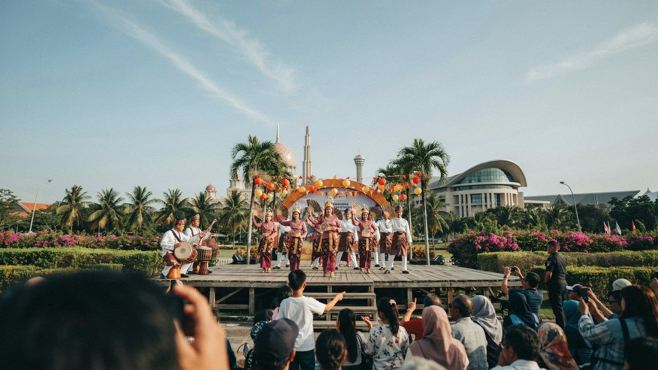A colourful Malaysian cultural festival showcasing performances, heritage and tourism experiences.