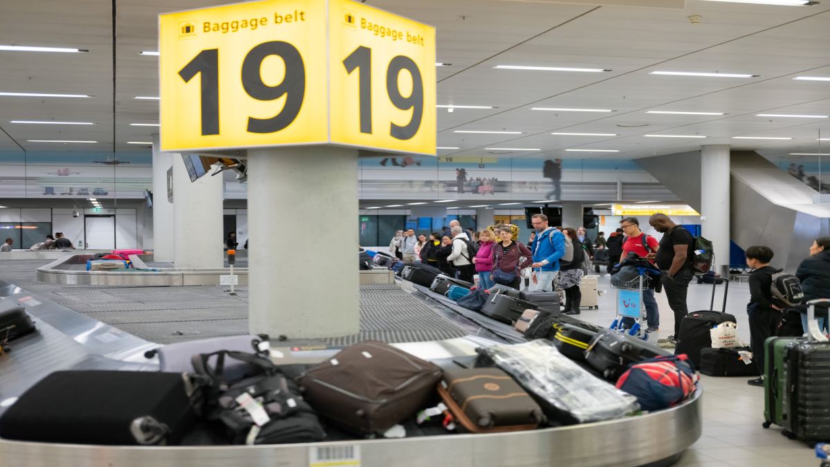 Airports in europe face flight disruptions